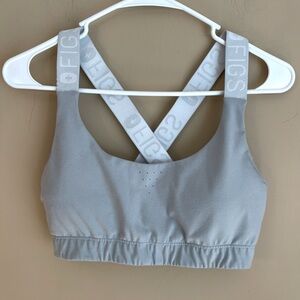 FIGS Light Gray Cross-Back Sports Bra with Logo Straps large